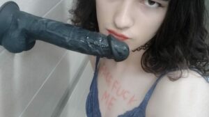Sissy Sofia loves exposure