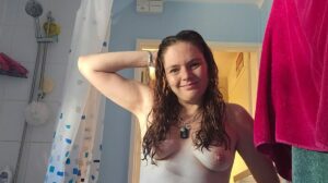 Laura L 36 Uk free use webslut mum of 2