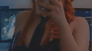 Sara the Discord Cosplay Whore