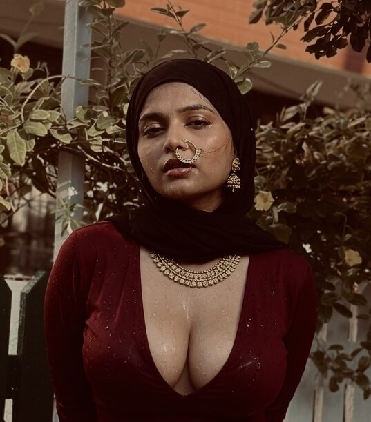 Hijabi Slutt
